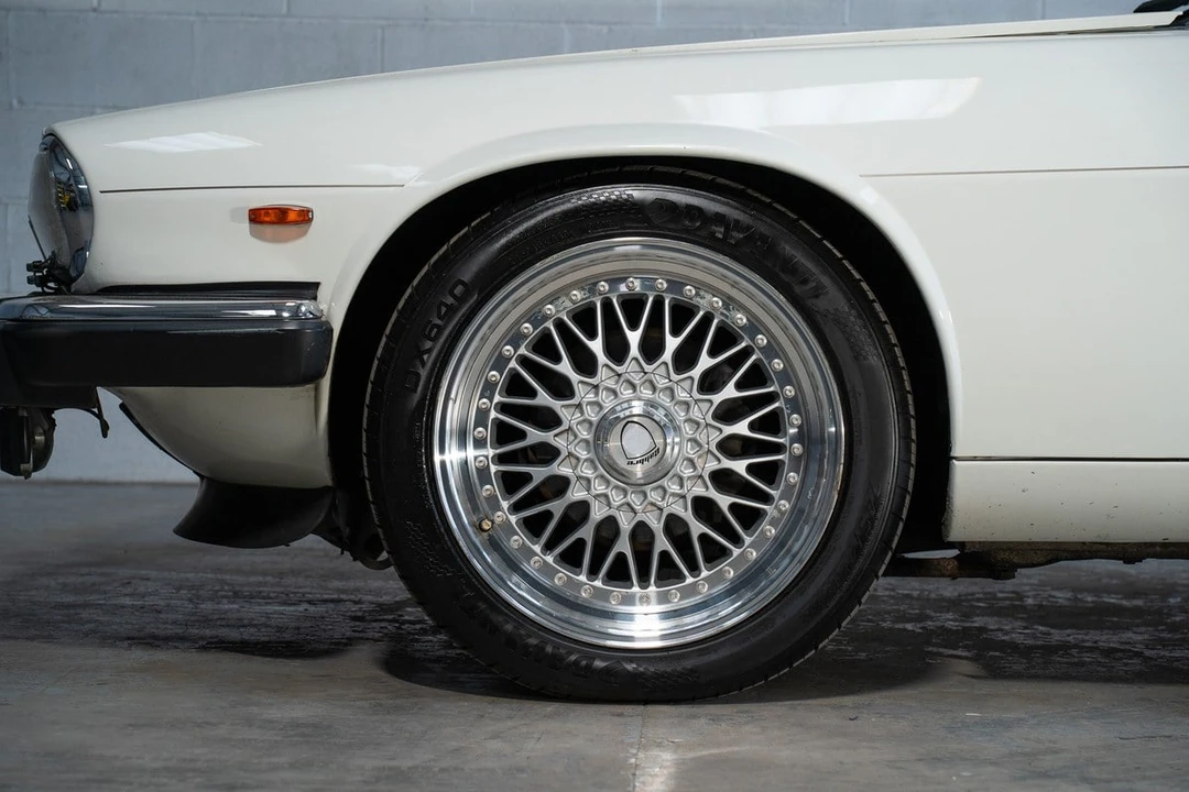 1991 Jaguar XJS Convertible - Image 26 of 30