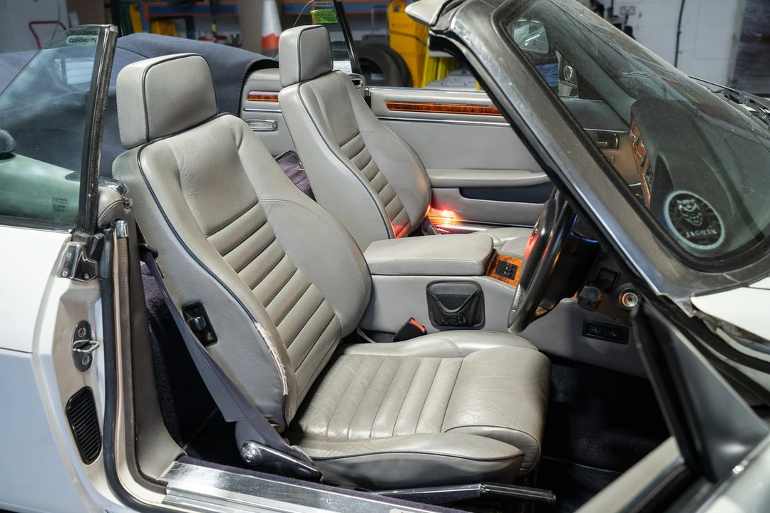 1991 Jaguar XJS Convertible - Image 28 of 30