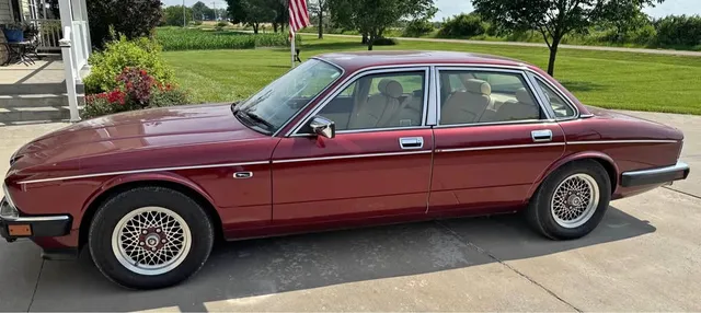 1990 Jaguar XJ XJ Sedan