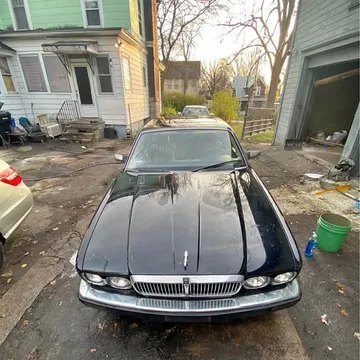 1990 Jaguar XJ6 Sedan 4D