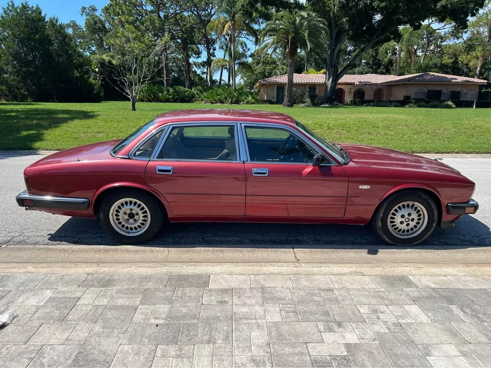 1990 Jaguar XJ40 XJ - Image 6 of 14