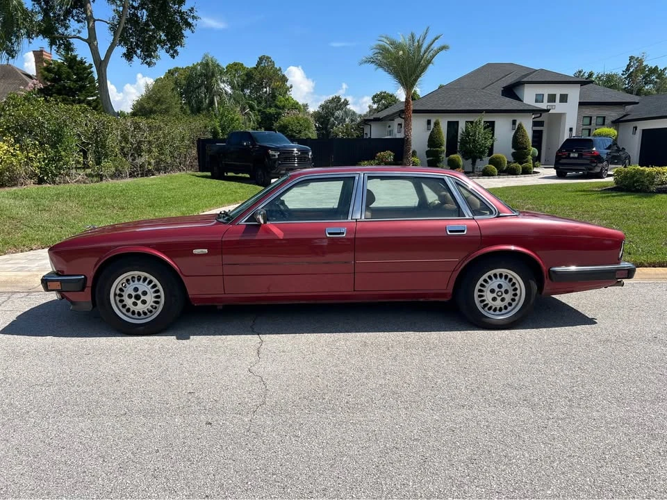 1990 Jaguar XJ40 XJ - Image 2 of 14