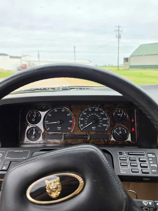 1990 Jaguar XJ40 XJ - Image 8 of 17