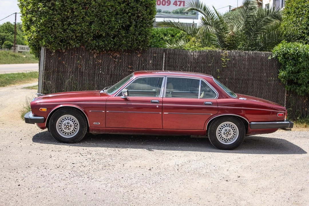 1990 Jaguar XJ Series 3 - Image 8 of 31