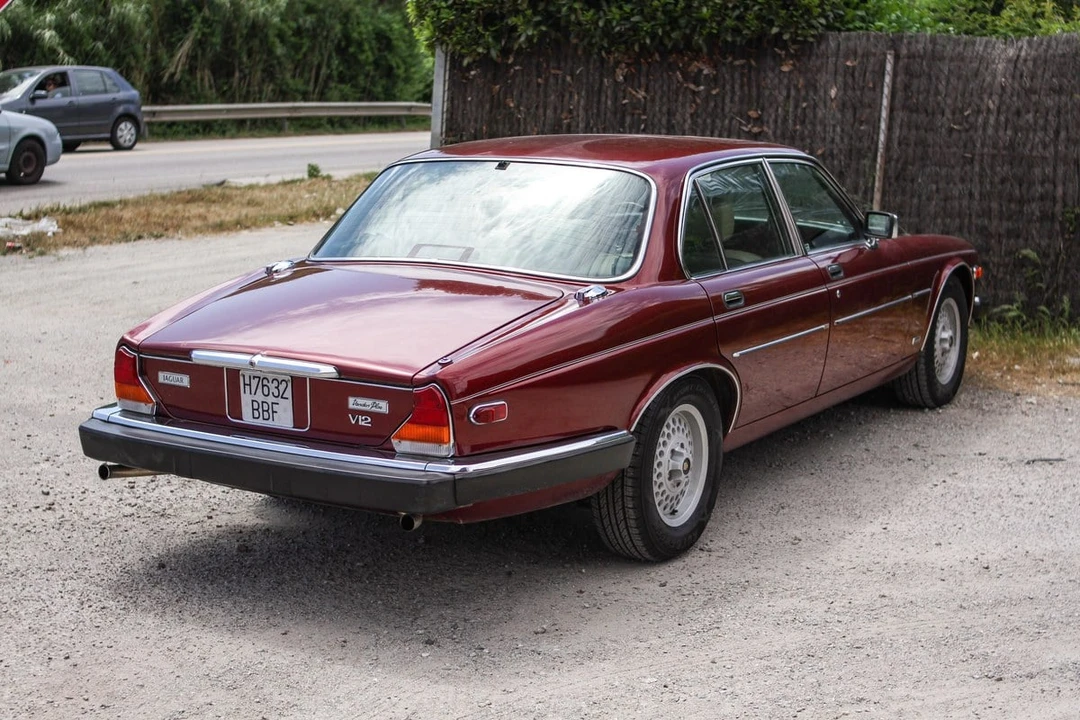 1990 Jaguar XJ Series 3 - Image 5 of 31