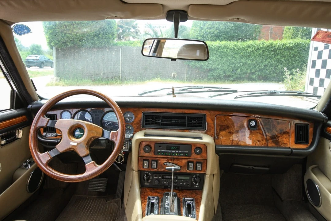 1990 Jaguar XJ Series 3 - Image 27 of 31