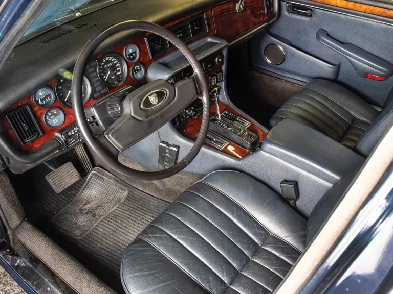 1990 Jaguar XJ Series 3 - Image 5 of 6