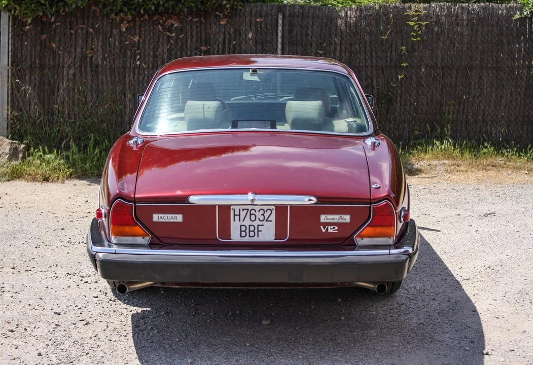 1990 Jaguar XJ Series 3 - Image 7 of 31