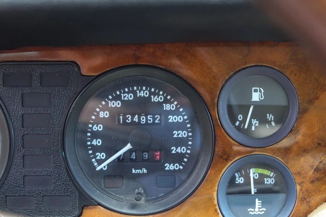 1990 Jaguar XJ Series 3 - Image 15 of 31