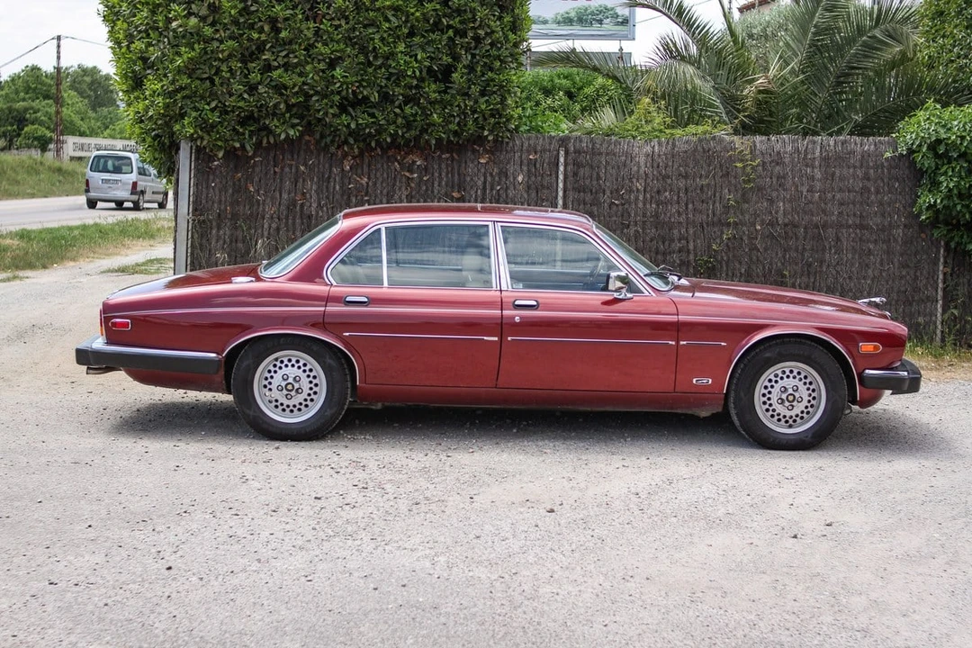 1990 Jaguar XJ Series 3 - Image 4 of 31