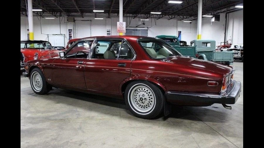 1990 Jaguar XJ Series 3 - Image 3 of 12