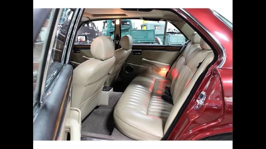1990 Jaguar XJ Series 3 - Image 6 of 12
