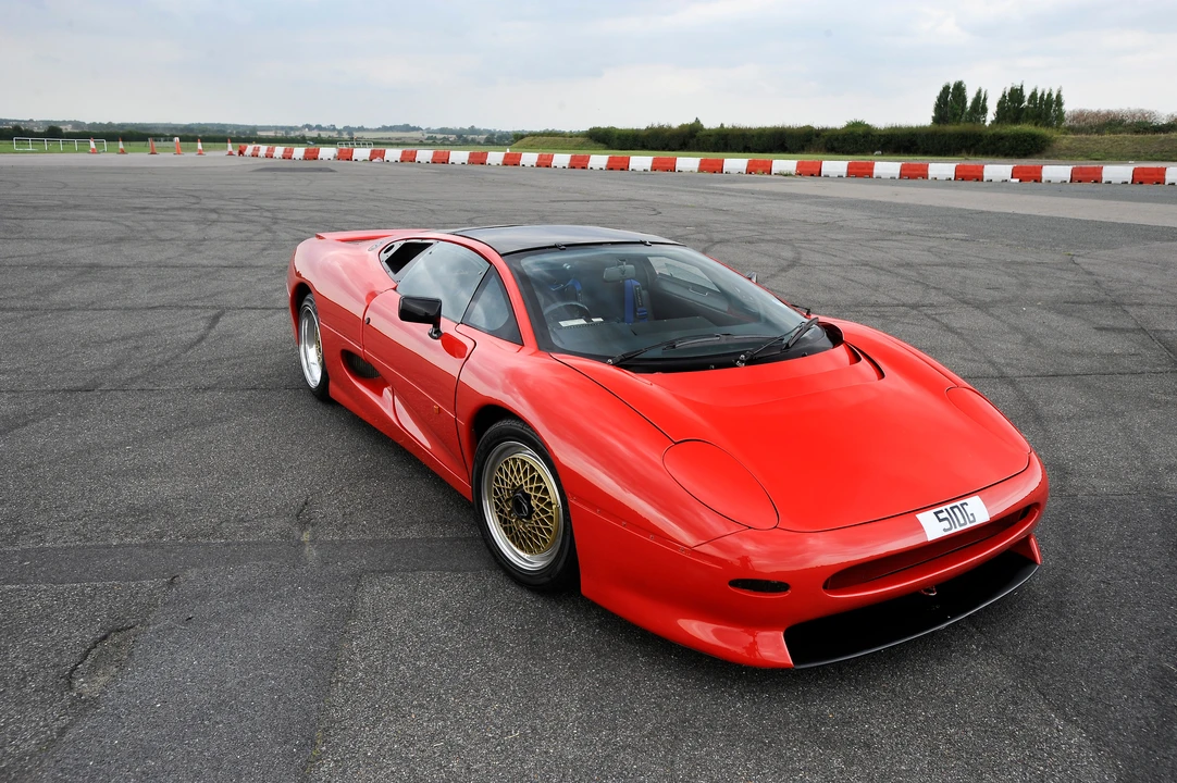 1990 Jaguar XJ220 - Image 12 of 17