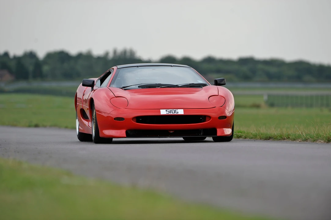 1990 Jaguar XJ220 - Image 14 of 17