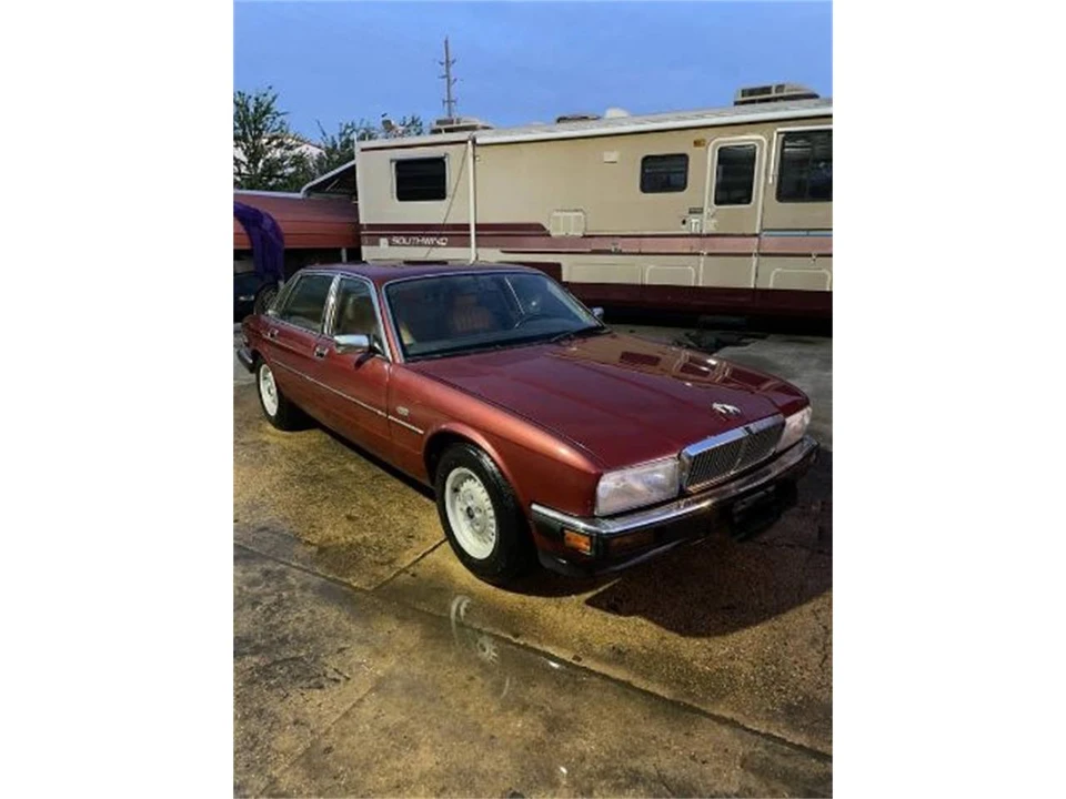 1990 Jaguar XJ40 XJ - Image 5 of 24