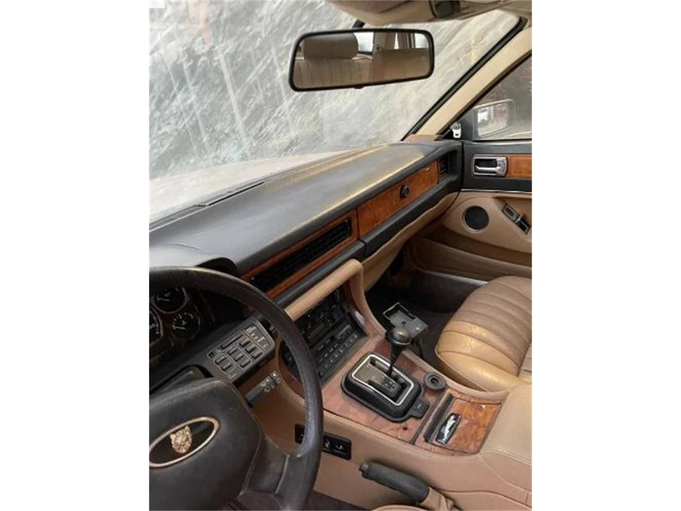 1990 Jaguar XJ40 XJ - Image 15 of 24