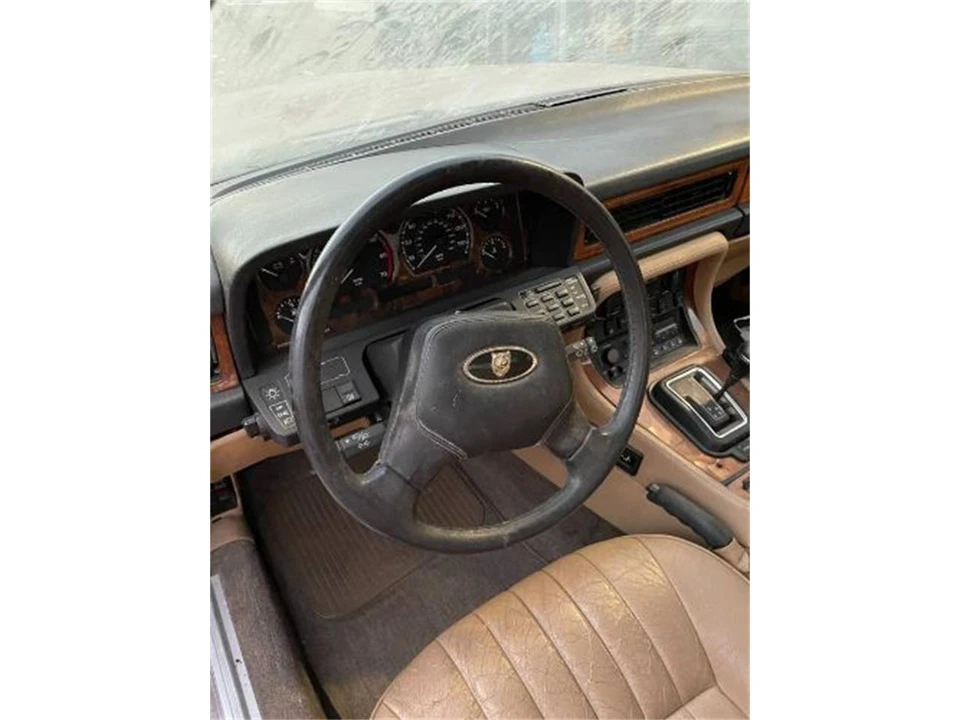 1990 Jaguar XJ40 XJ - Image 16 of 24
