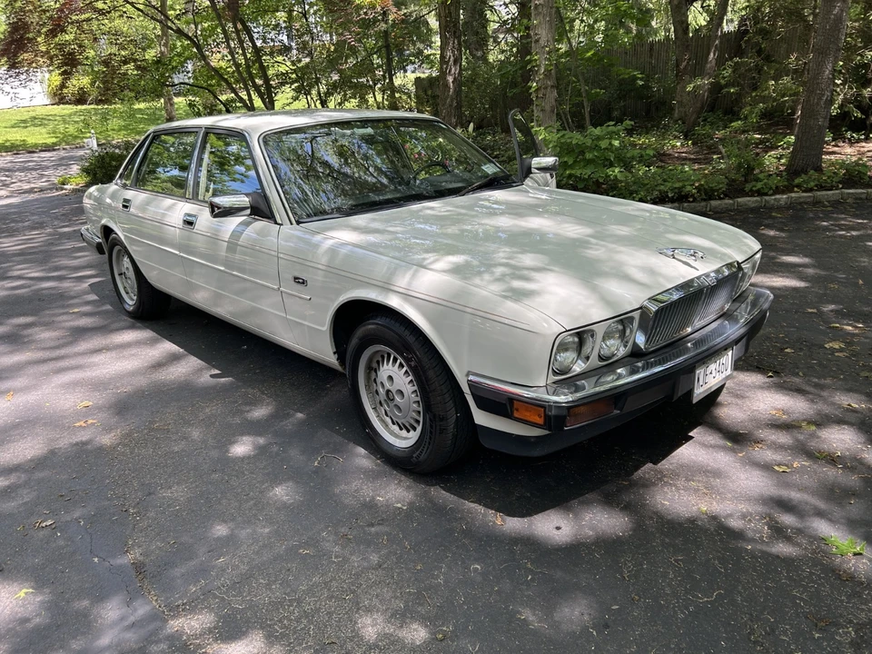 1990 Jaguar XJ40 XJ - Image 3 of 6