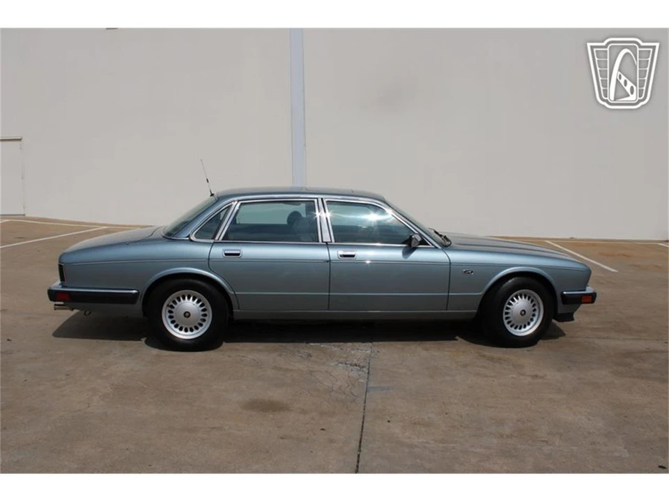 1990 Jaguar XJ40 XJ - Image 3 of 31