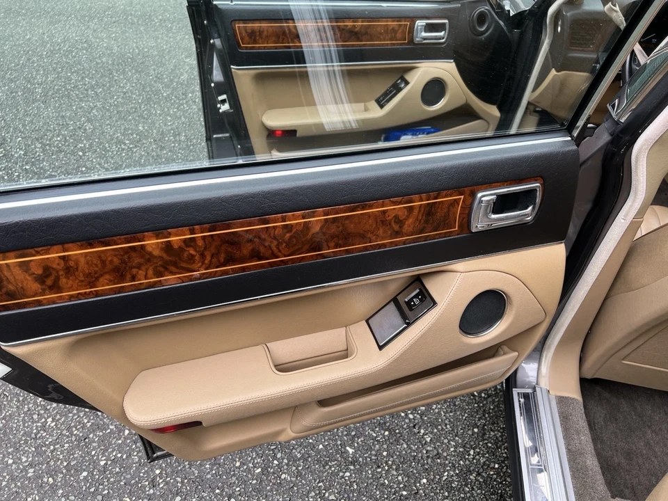 1990 Jaguar XJ Series 3 - Image 12 of 17