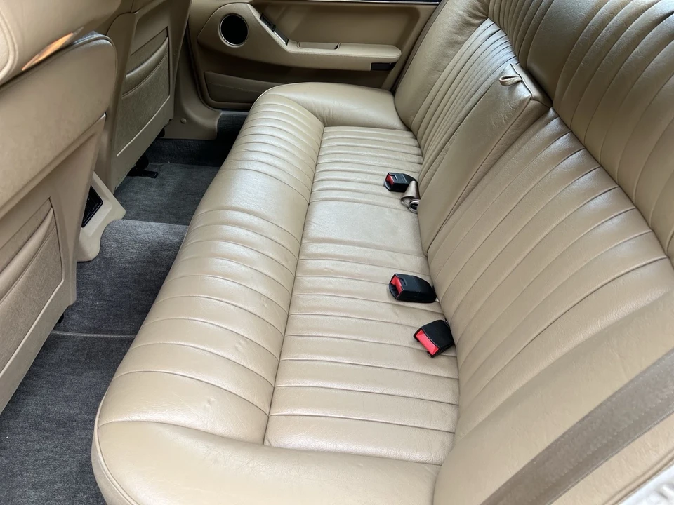 1990 Jaguar XJ Series 3 - Image 14 of 17