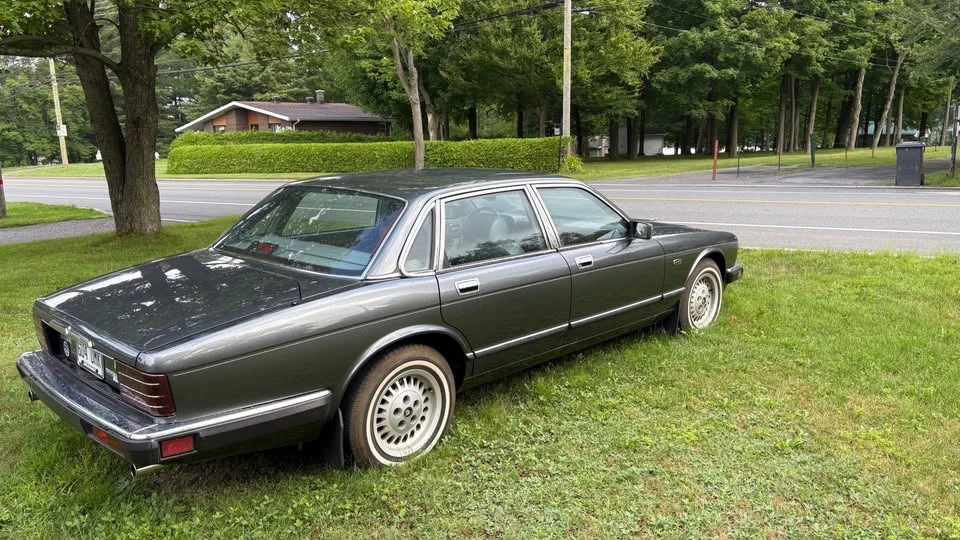 1990 Jaguar XJ40 XJ - Image 9 of 11