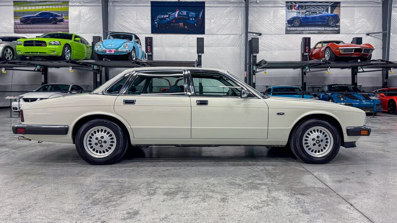 1990 Jaguar XJ40 XJ - Image 6 of 31