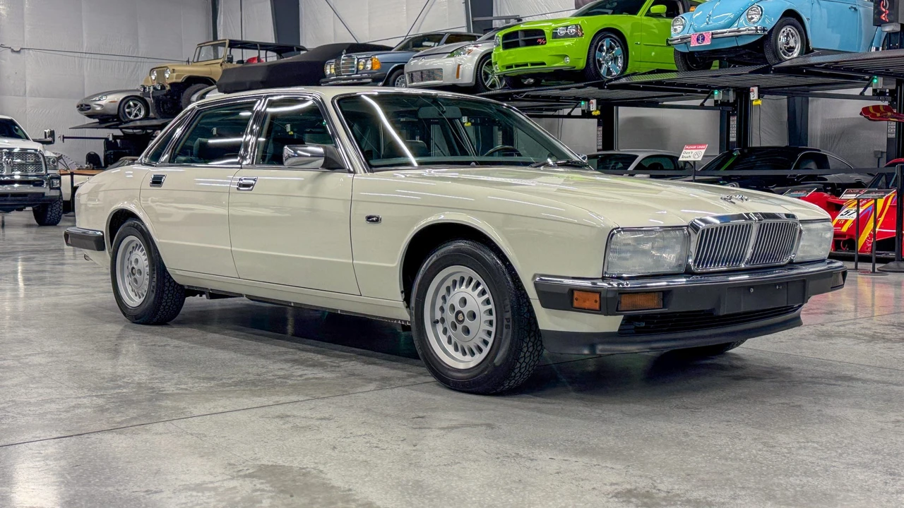 1990 Jaguar XJ40 XJ - Image 4 of 31