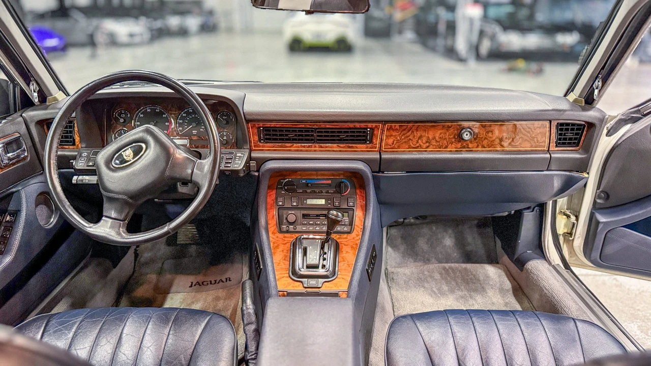 1990 Jaguar XJ40 XJ - Image 23 of 31