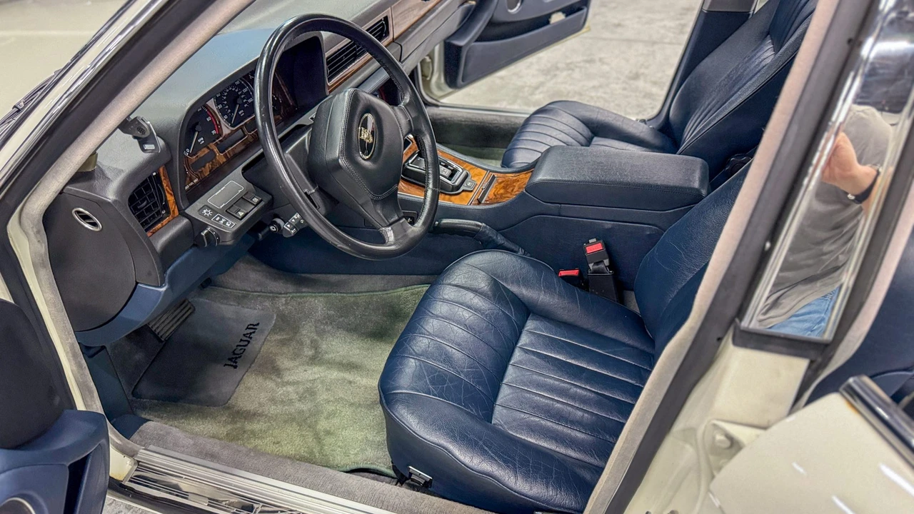 1990 Jaguar XJ40 XJ - Image 24 of 31