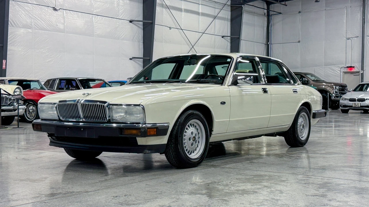 1990 Jaguar XJ40 XJ - Image 14 of 31