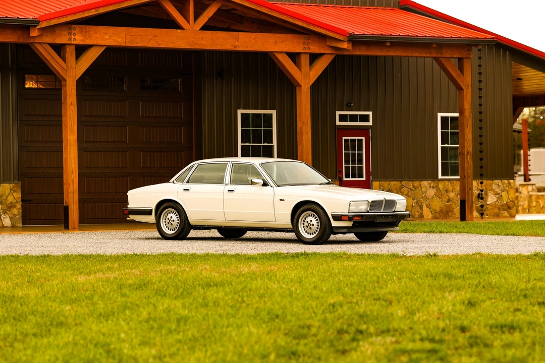 1990 Jaguar XJ40 XJ - Image 2 of 31