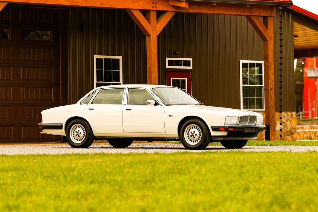 1990 Jaguar XJ40 XJ - Image 4 of 31