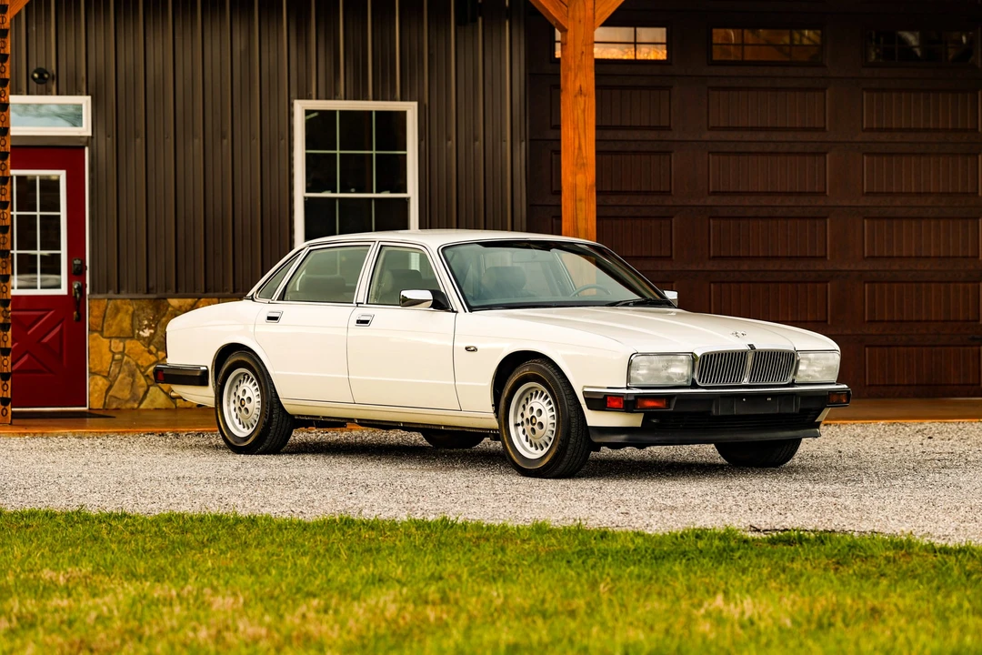 1990 Jaguar XJ40 XJ - Image 13 of 31