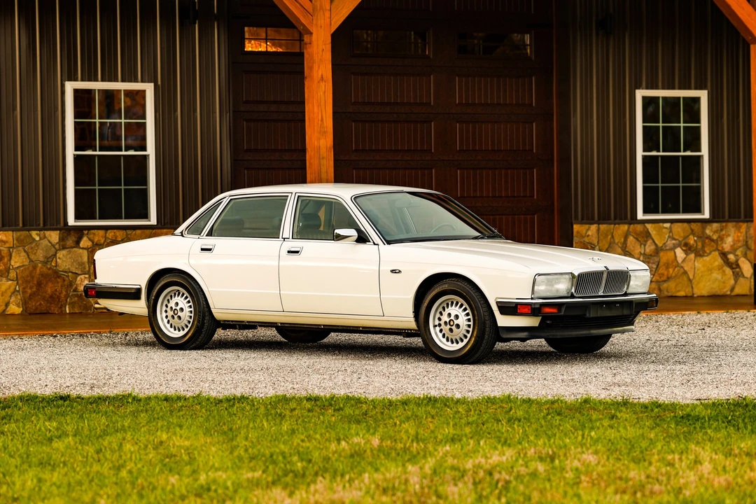 1990 Jaguar XJ40 XJ - Image 3 of 31