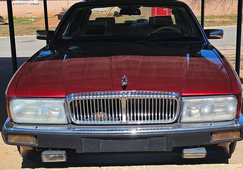1990 Jaguar XJ40 XJ - Image 11 of 17