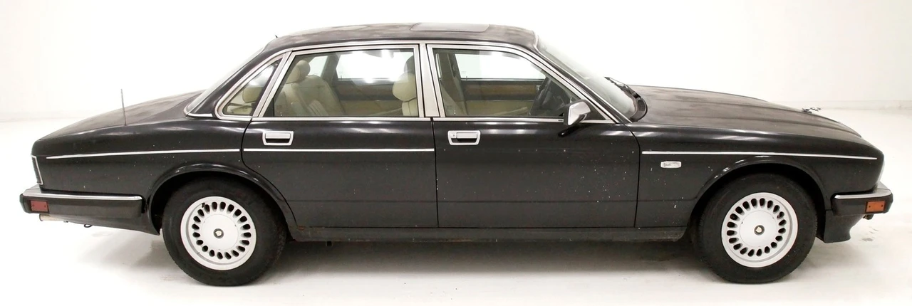 1990 Jaguar XJ40 XJ - Image 6 of 12