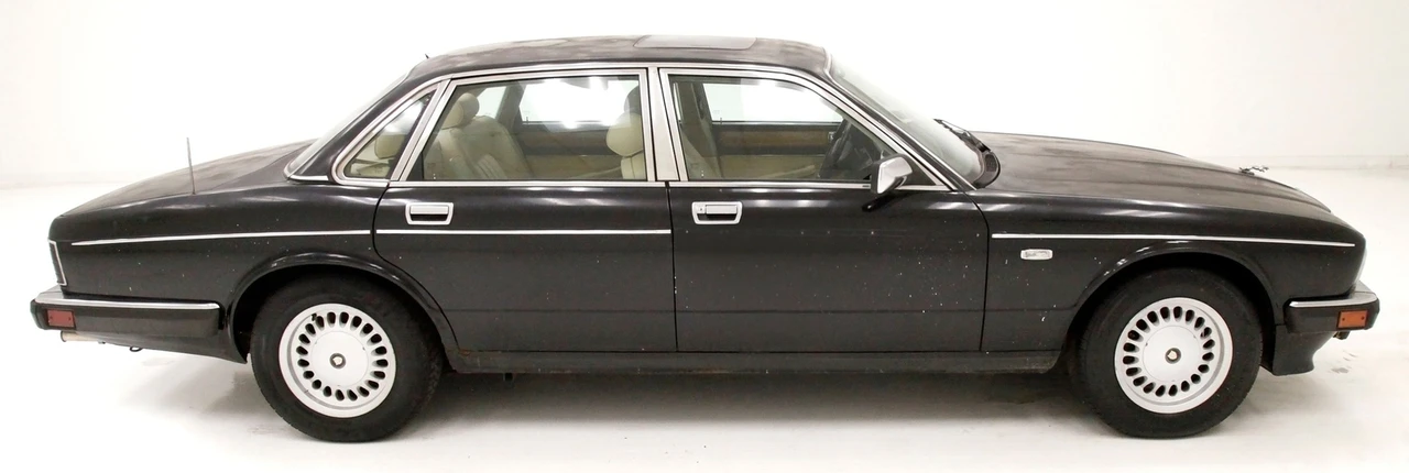 1990 Jaguar XJ40 XJ - Image 6 of 12