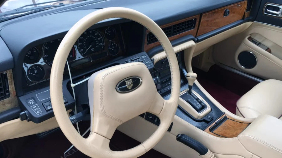 1990 Jaguar XJ40 XJ - Image 6 of 6