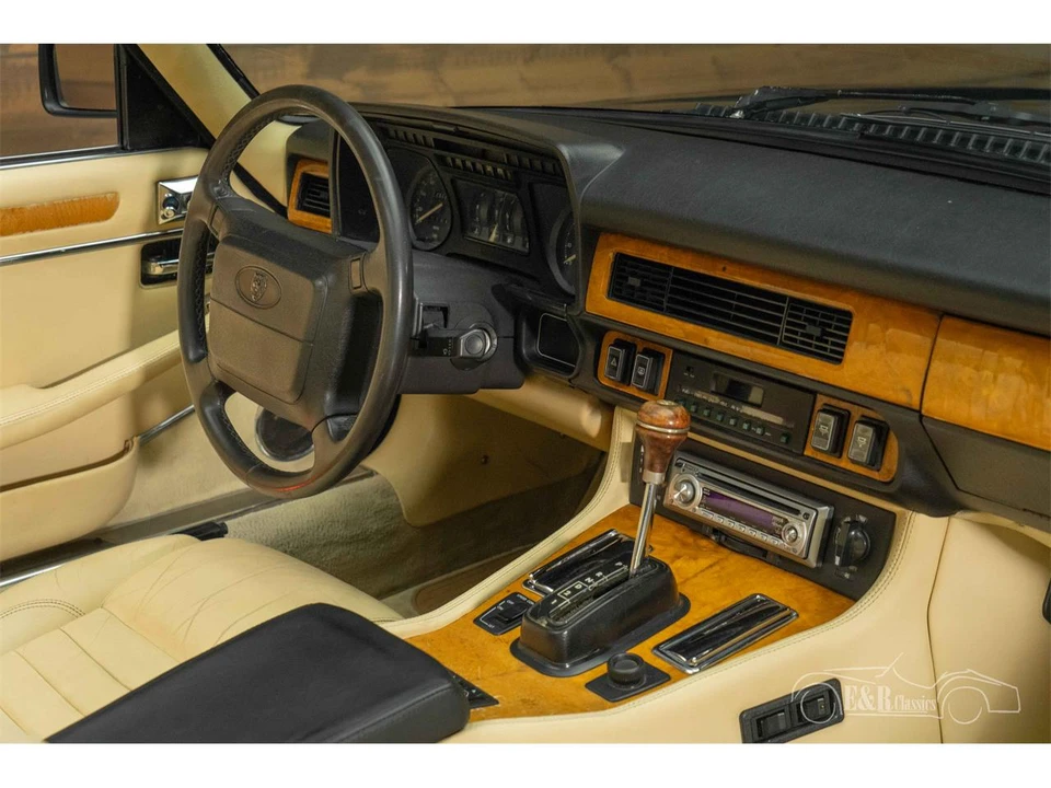 1990 Jaguar XJS - Image 24 of 30