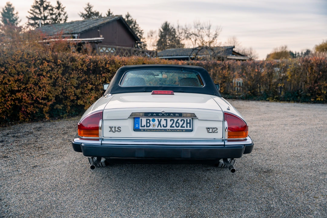 1990 Jaguar XJS Convertible - Image 11 of 31