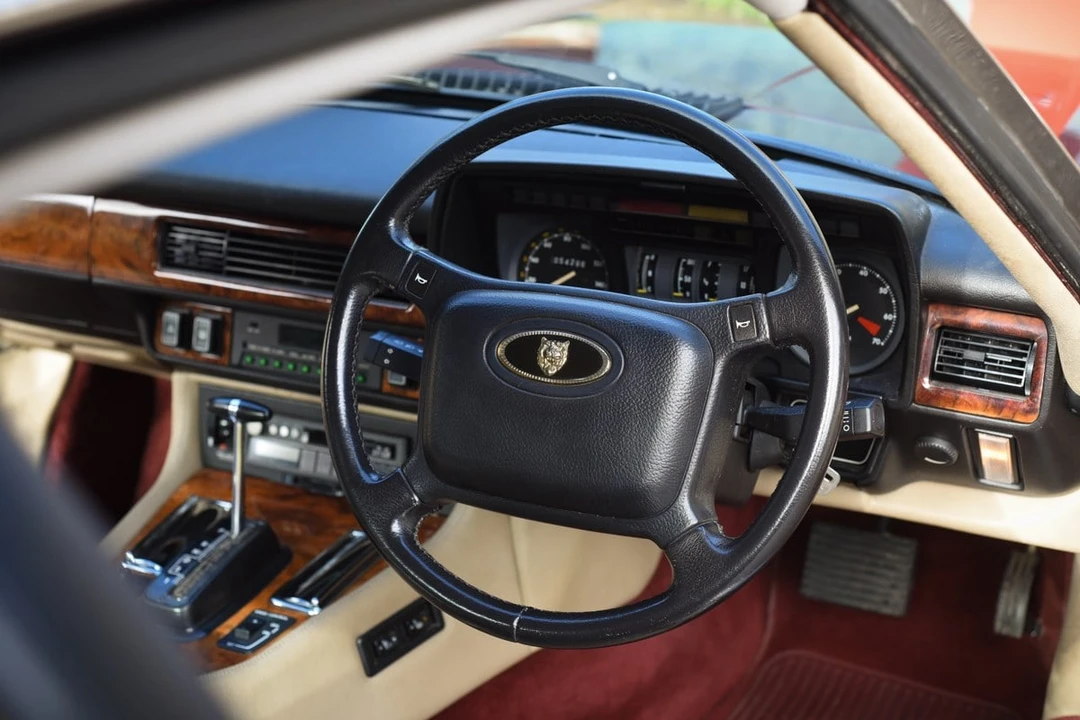 1990 Jaguar XJS Pre-Facelift V12 - Image 24 of 30