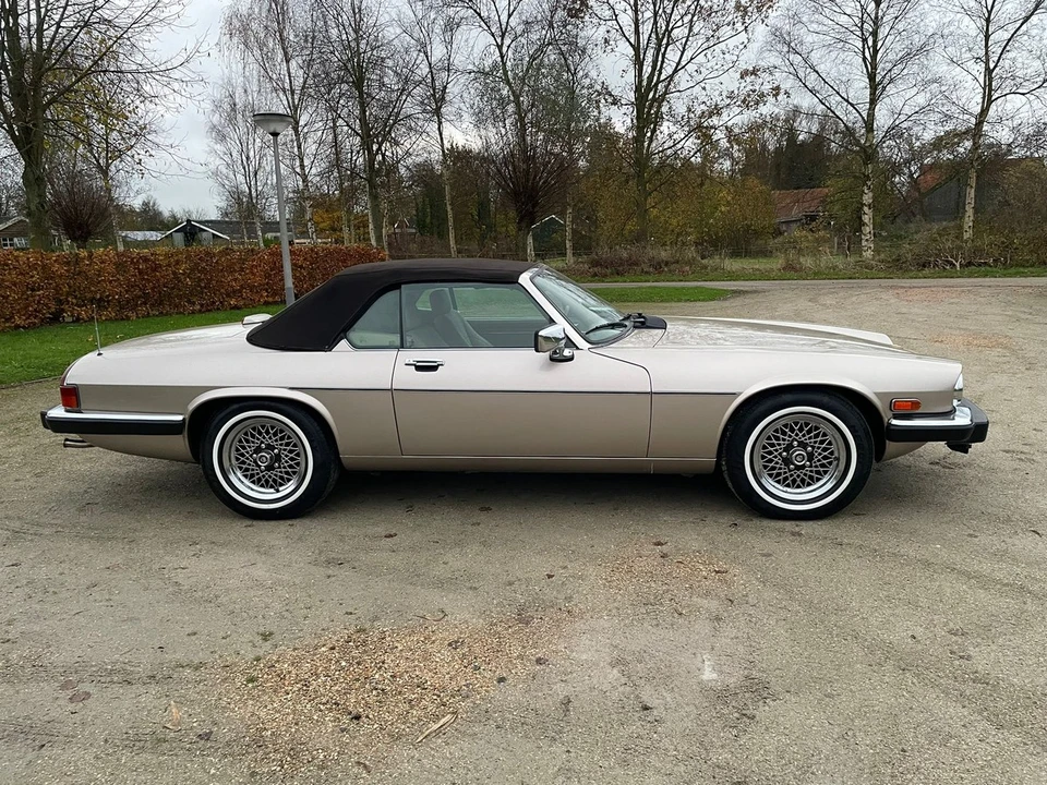 1990 Jaguar XJS Convertible - Image 17 of 30