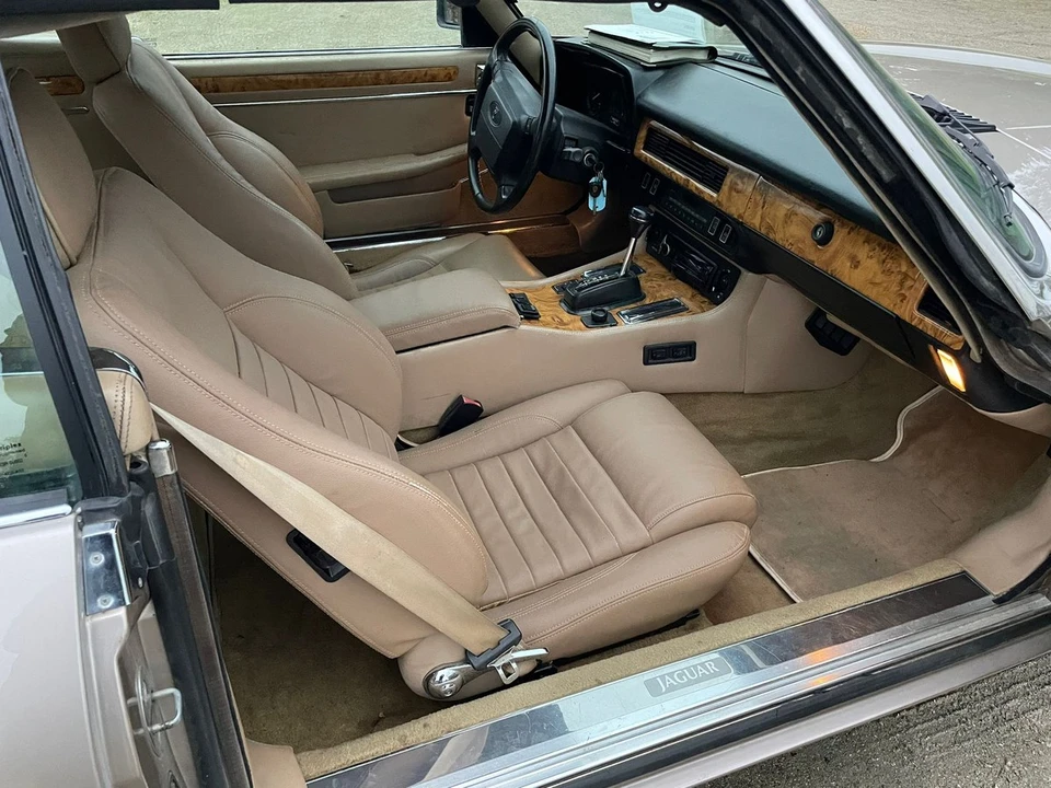 1990 Jaguar XJS Convertible - Image 25 of 30