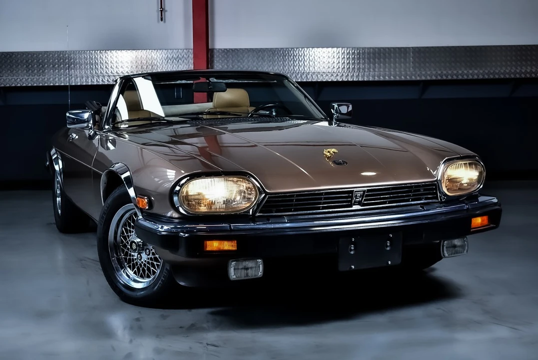1990 Jaguar XJS Convertible - Image 29 of 30