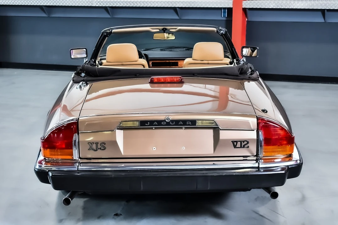 1990 Jaguar XJS Convertible - Image 12 of 30