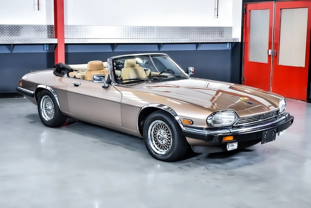 1990 Jaguar XJS Convertible - Image 2 of 30