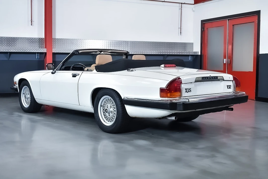 1990 Jaguar XJS Convertible - Image 24 of 30