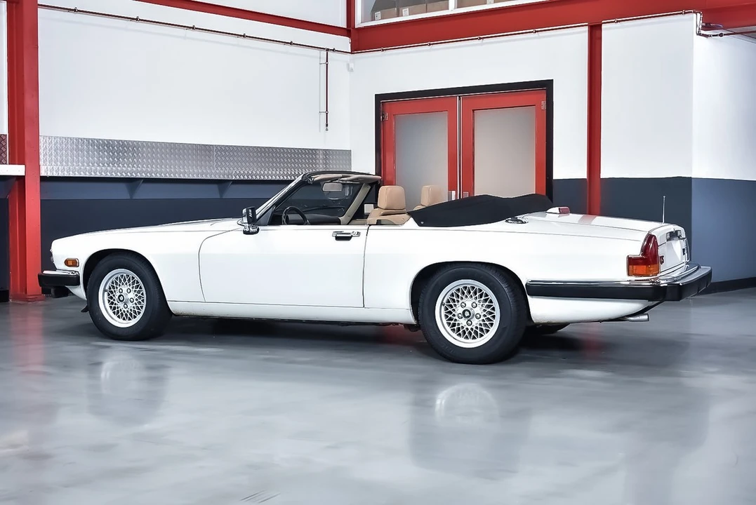 1990 Jaguar XJS Convertible - Image 26 of 30
