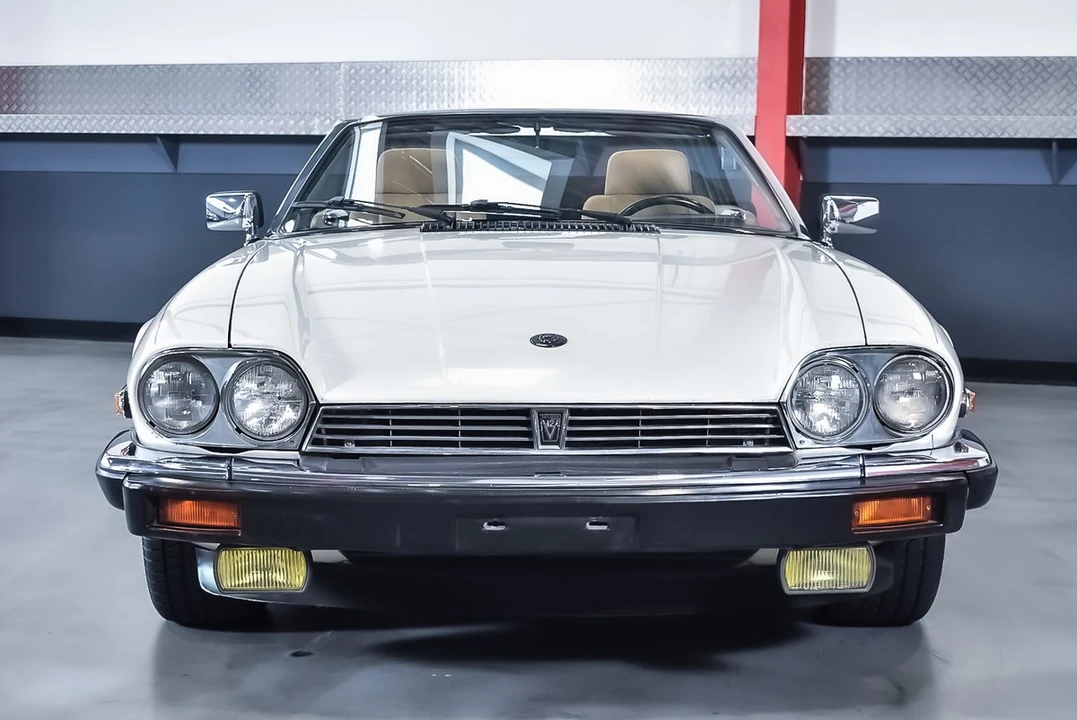 1990 Jaguar XJS Convertible - Image 5 of 30